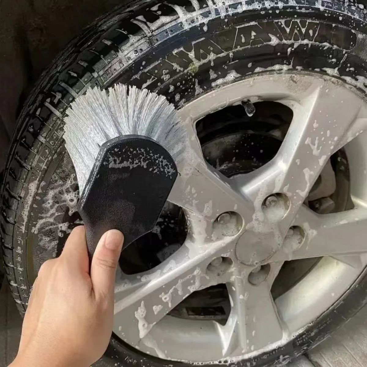 Spazzola per la pulizia della  - Car Detailing Brush recensione e prezzo